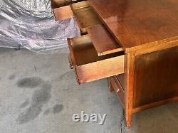 Traditional Vintage Office or Library Tigers Oak Desk