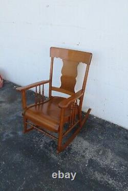 Victorian Early 1900s Oak Rocking Chair 4015