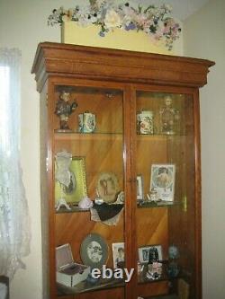 Victorian Golden Tiger Oak Nickelodeon Cabinet Ec