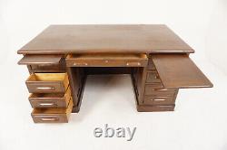 Vintage Tiger Oak Double Pedestal Desk, America 1920, B600