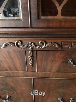 Vintage Tiger Oak Veneer China Cabinet Hutch