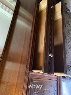 Vintage Tiger Oak Wood English Jacobean Revival Style Server/Buffet/Sideboard