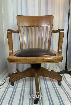 Vintage tiger oak adjustable swivel office armchair-local p/u west Chicago burbs