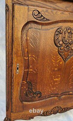 Vtg French Country Carved Tiger Oak Corner Cabinet Display Top & Storage Bottom