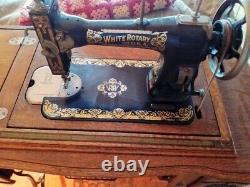 WHITE FAMILY ROTARY SEWING MACHINE ANTIQUE TIGER OAK CABINET c. 1918