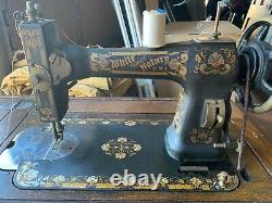 WHITE FAMILY ROTARY SEWING MACHINE ANTIQUE c1880-1883 IN TIGER OAK CABINET WORK